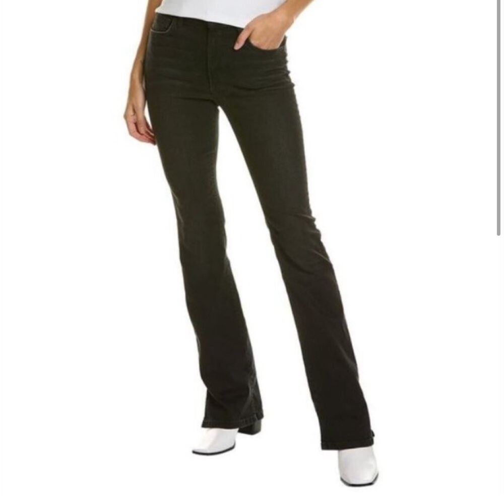 70 - NWT- $209: Joe's Jeans High Rise Curvy Bootcut Jeans-- size 32